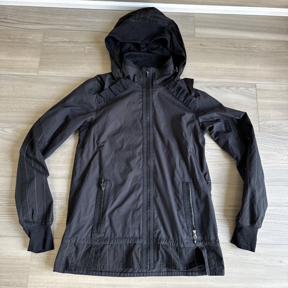 Lululemon Jacket Womens 6 Black Run Bandit Reflective Full Zip Hooded Stretch